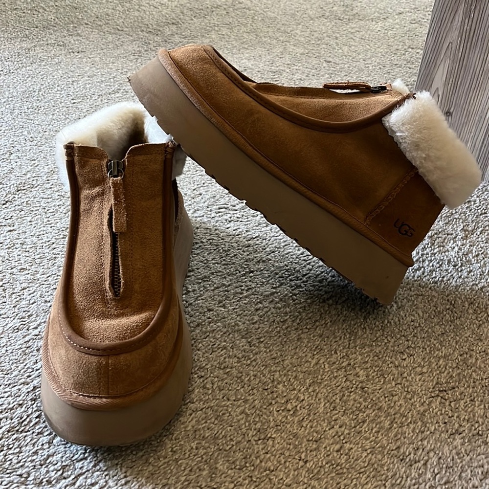 Ugg Zip Funkette